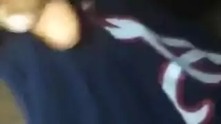 مراهقة شقراء نحيفة تخون في مشهد إباحي صريح