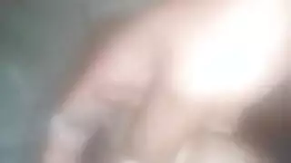 عاهرة أزياء وقحة تتوسل للسائل المنوي