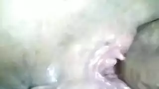 طالبات سودانيات شابات في جنس جماعي عنيف