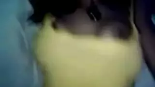 أثداء xnxn الكبيرة وجنس شرجي