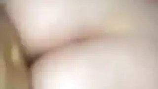 الزوجين النازحين لديهم فوك صعبة الجذور