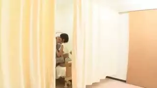 سكس ممرضات اسيوي يتناوبون علي ازبار المرضي ويتمتعون باحلي نيك