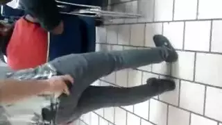 مثير الرجل تقاسم الديك
