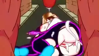 أعجوبة العنكبوت جوين يأخذ حمولة في بوسها الرطب