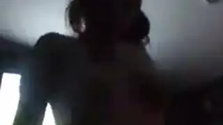 ستيبات ركوب ابنتها.
